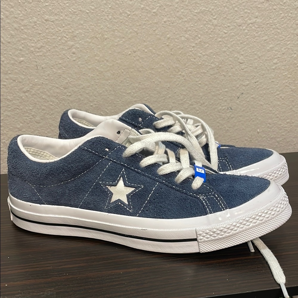 Converse allstar/chuck. Taylor size womens 6.5